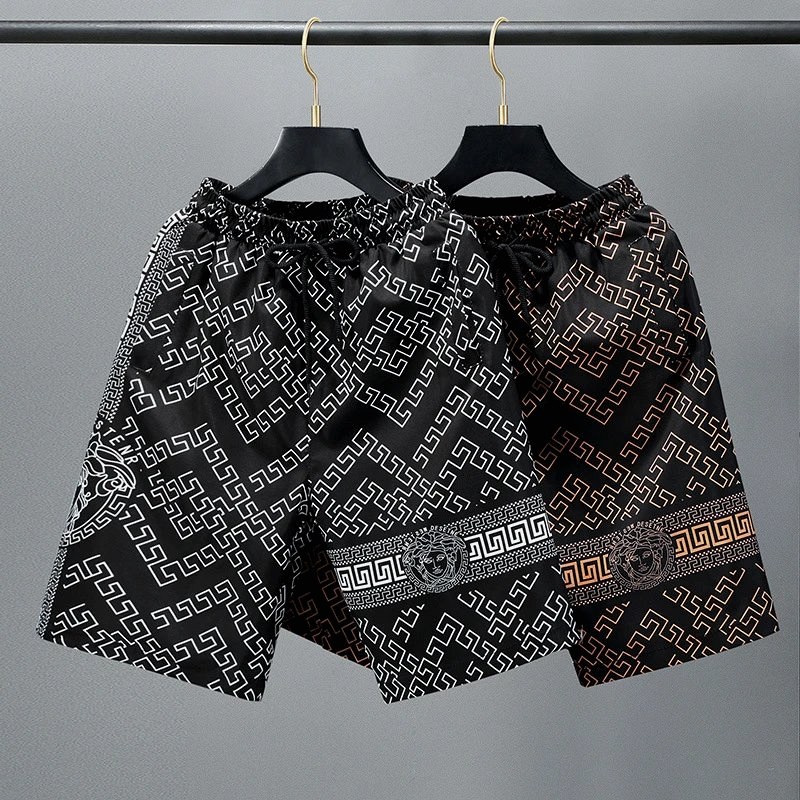 Versace Black Shorts in Everyday Casual Style Review: A Dye-Bleed Soak Test and a Tape on Size M